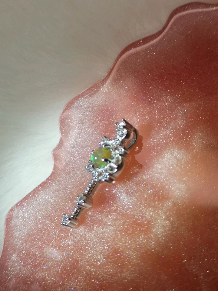 Opal Ketten Anhänger in Schlüssel / Key Design