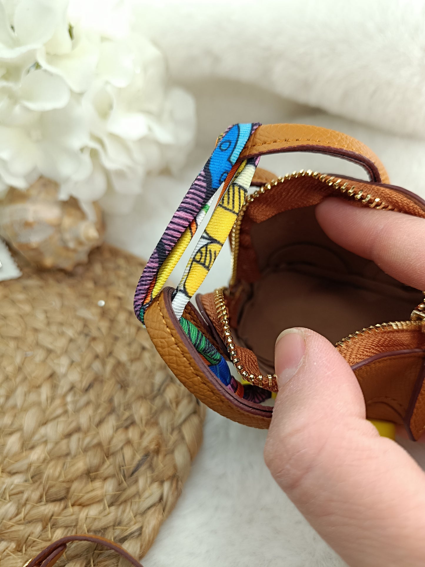 Bolide on wheels like Birkin Bag Anhänger, mini Handtasche