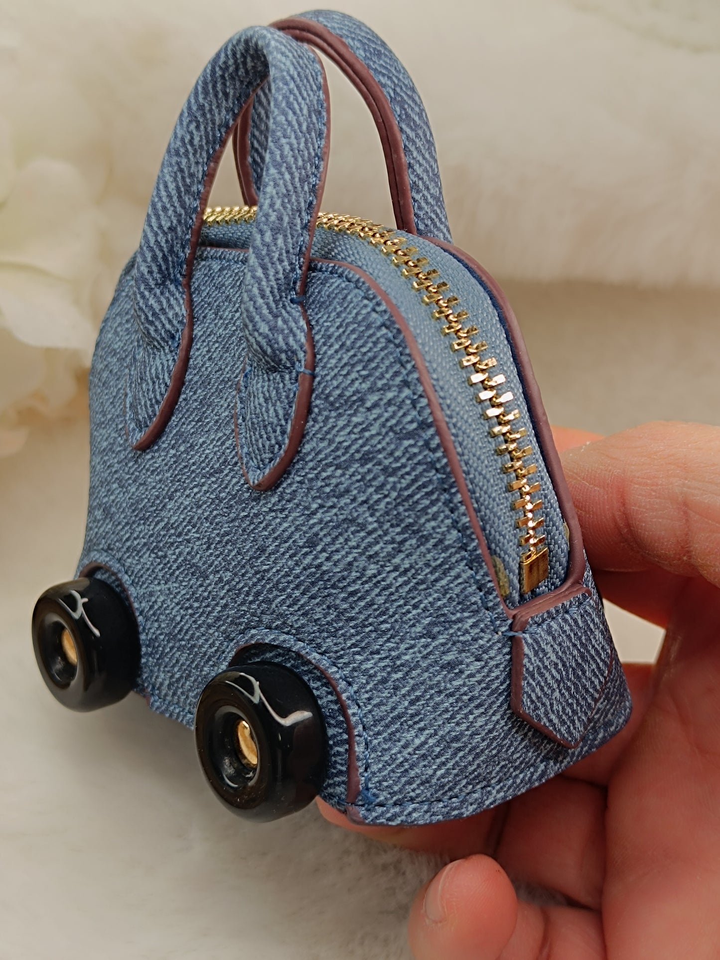 Bolide on wheels like Birkin Bag Anhänger Geldbörse