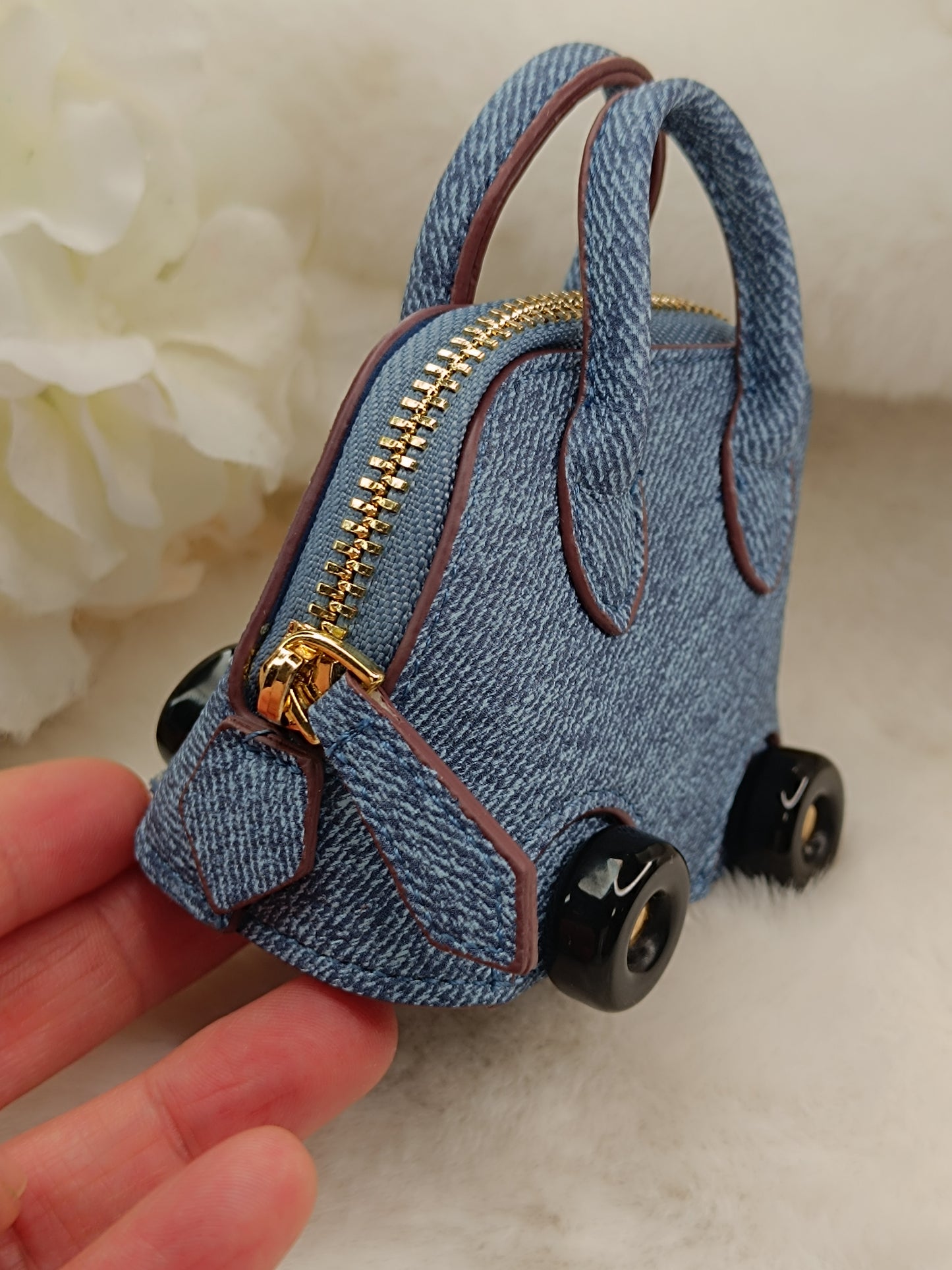Bolide on wheels like Birkin Bag Anhänger Geldbörse