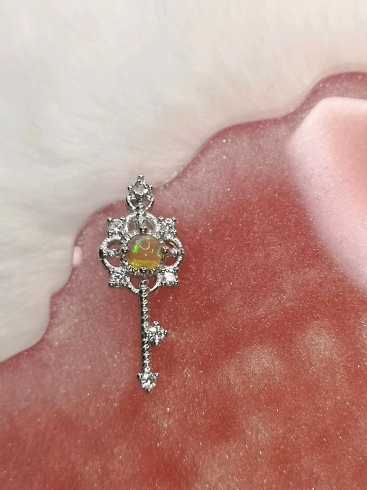 Opal Ketten Anhänger in Schlüssel / Key Design