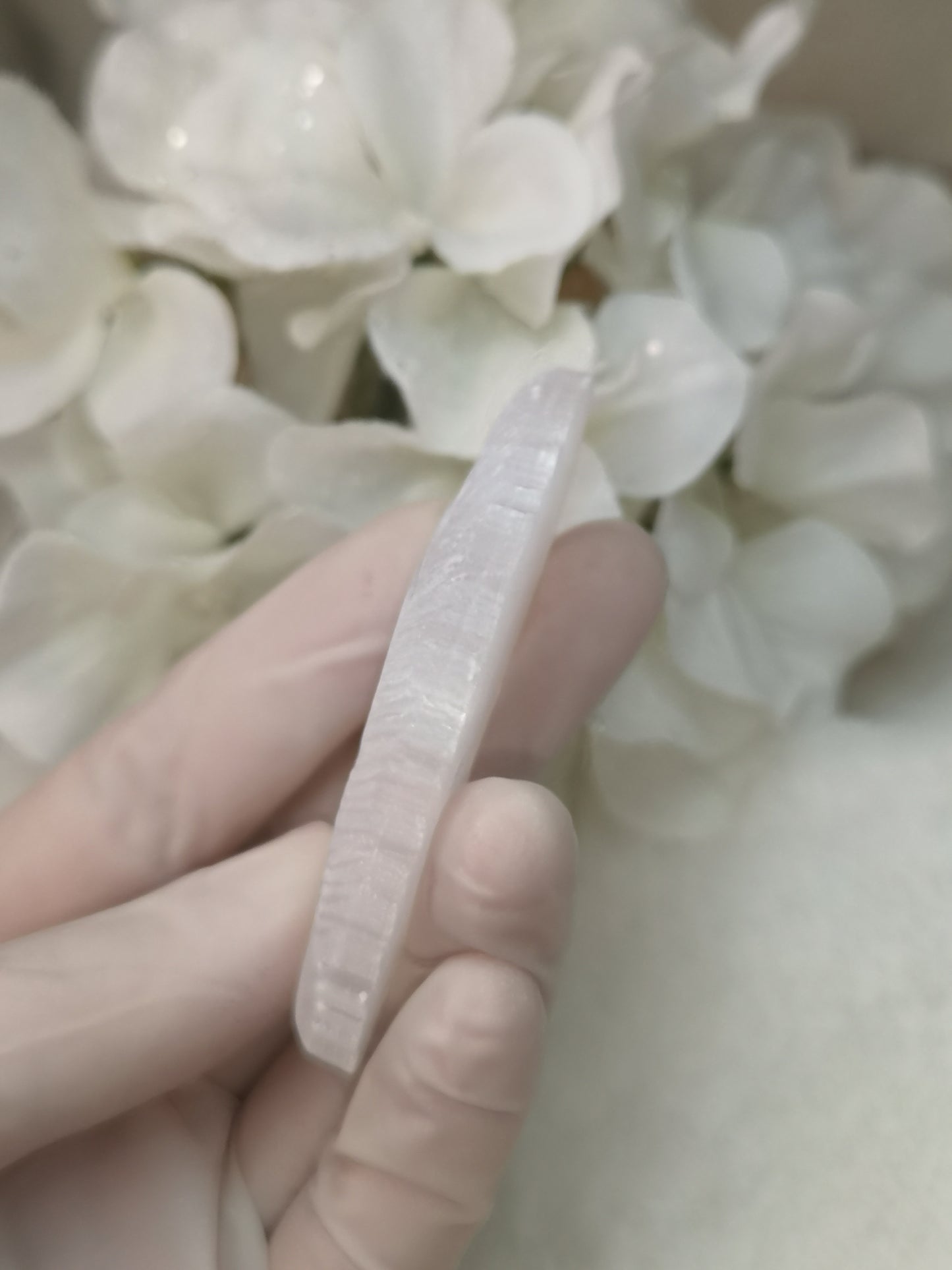 Selenite Edelstein Feder Design