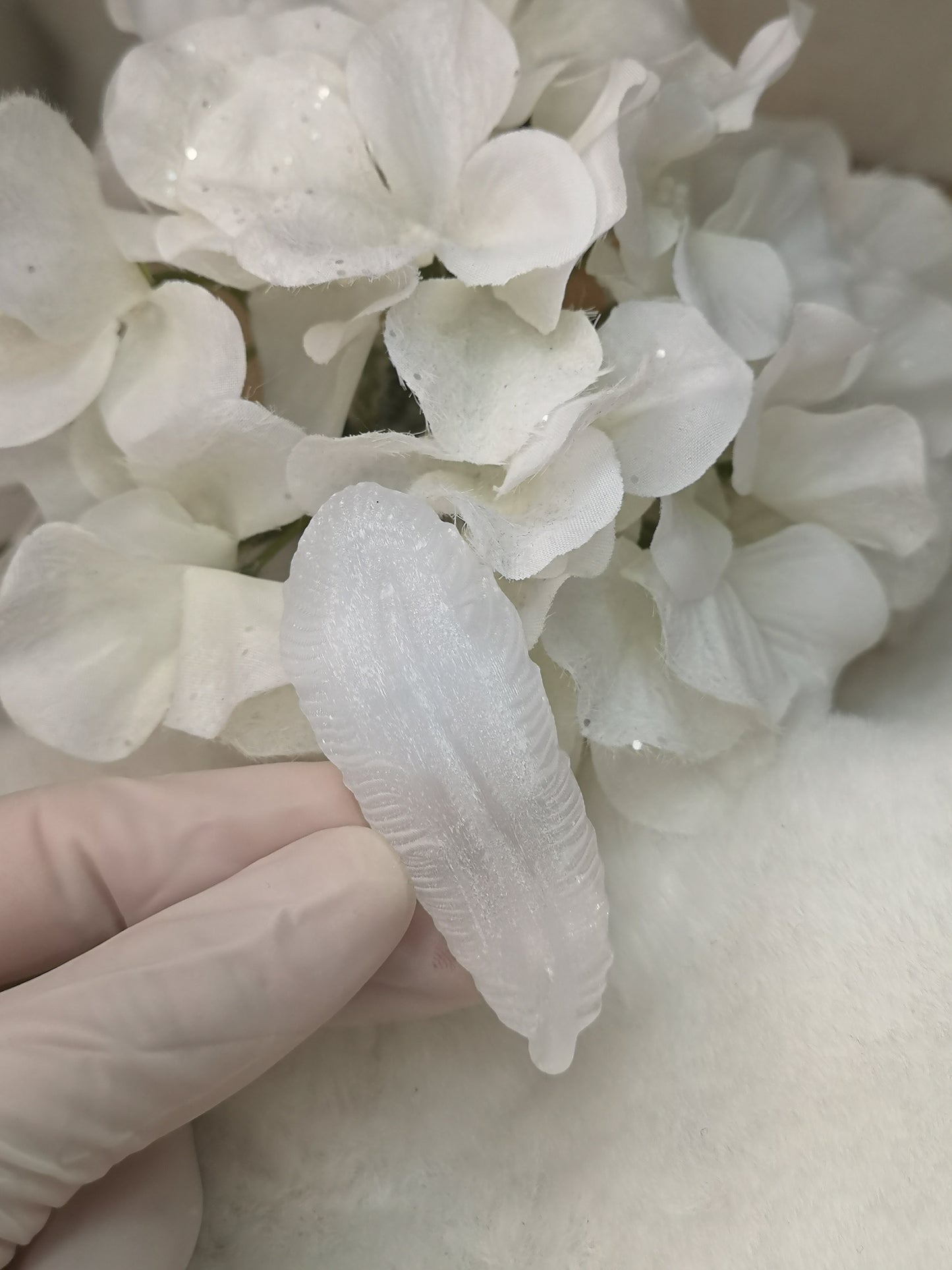 Selenite Edelstein Feder Design