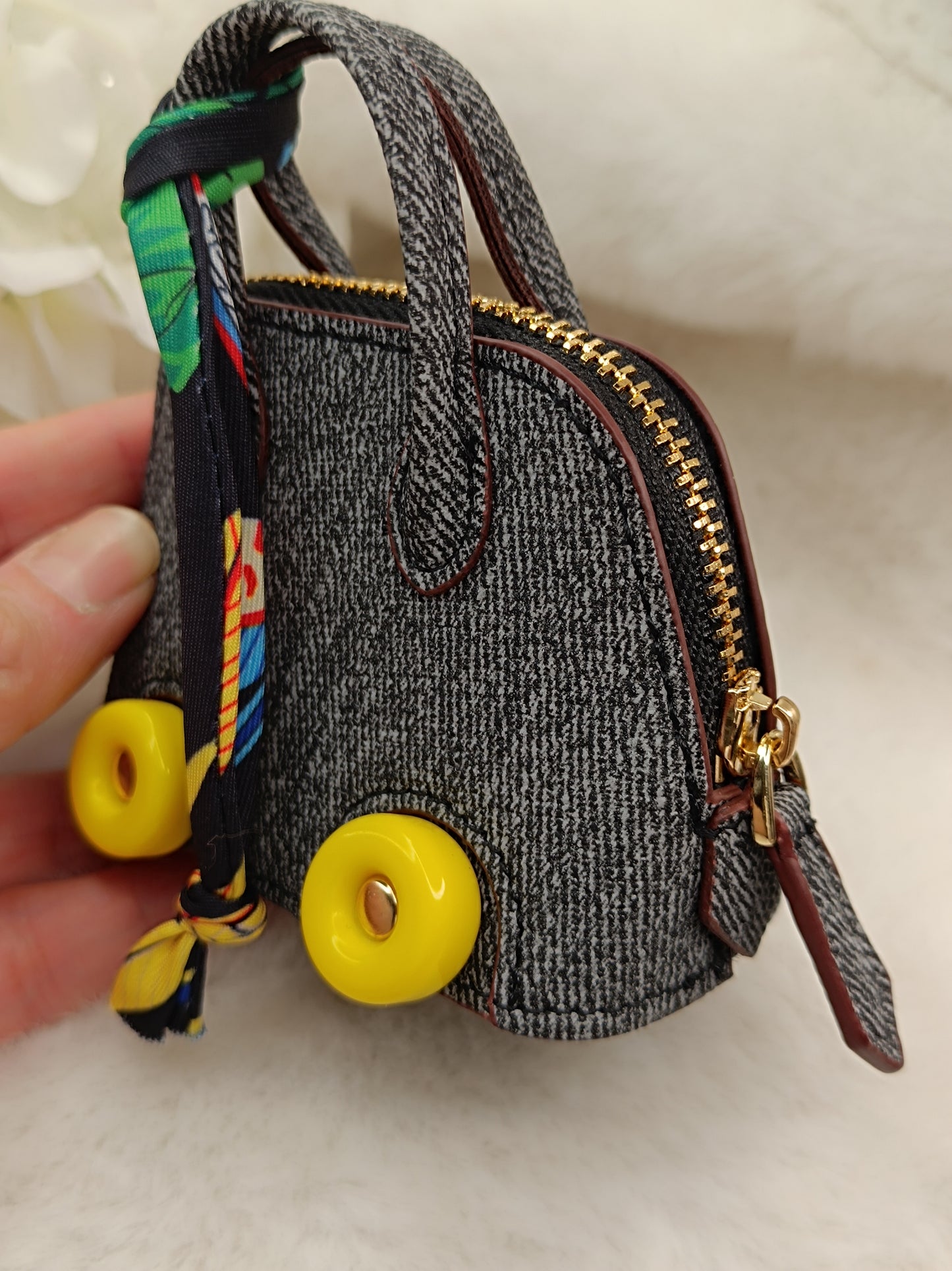 Bolide on wheels like Birkin Bag Anhänger