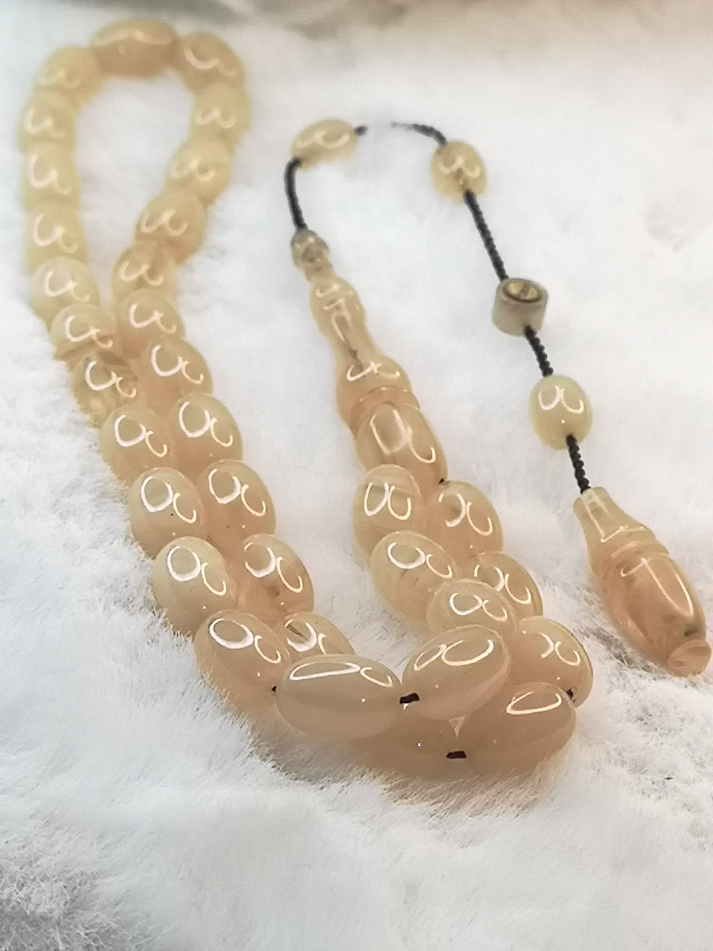 Sıkma Kehribar tesbih
Muhammed Tacir Usta 📿Gebetskette