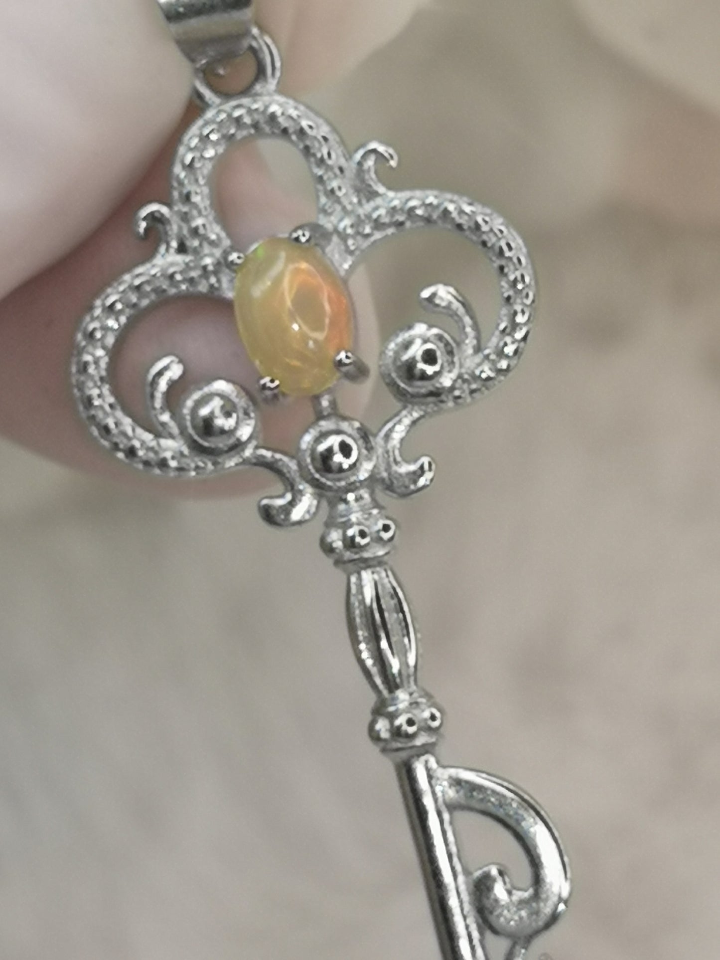 Opal Edelstein, Schlüssel 🗝 Kupfer Ketten Anhänger