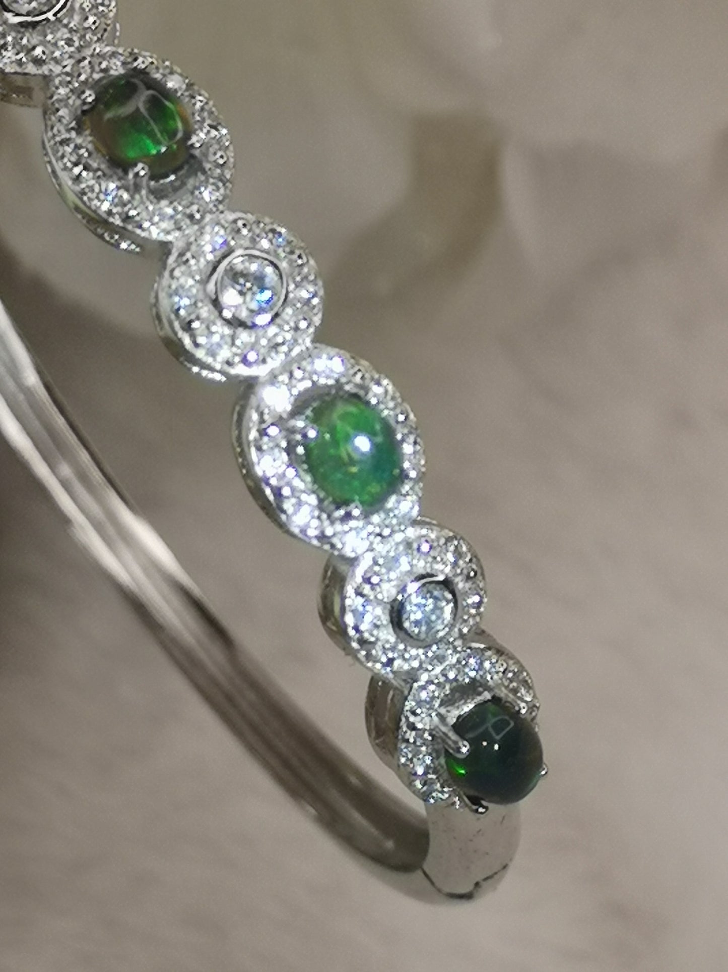 Opal Edelstein, Kupfer Armband