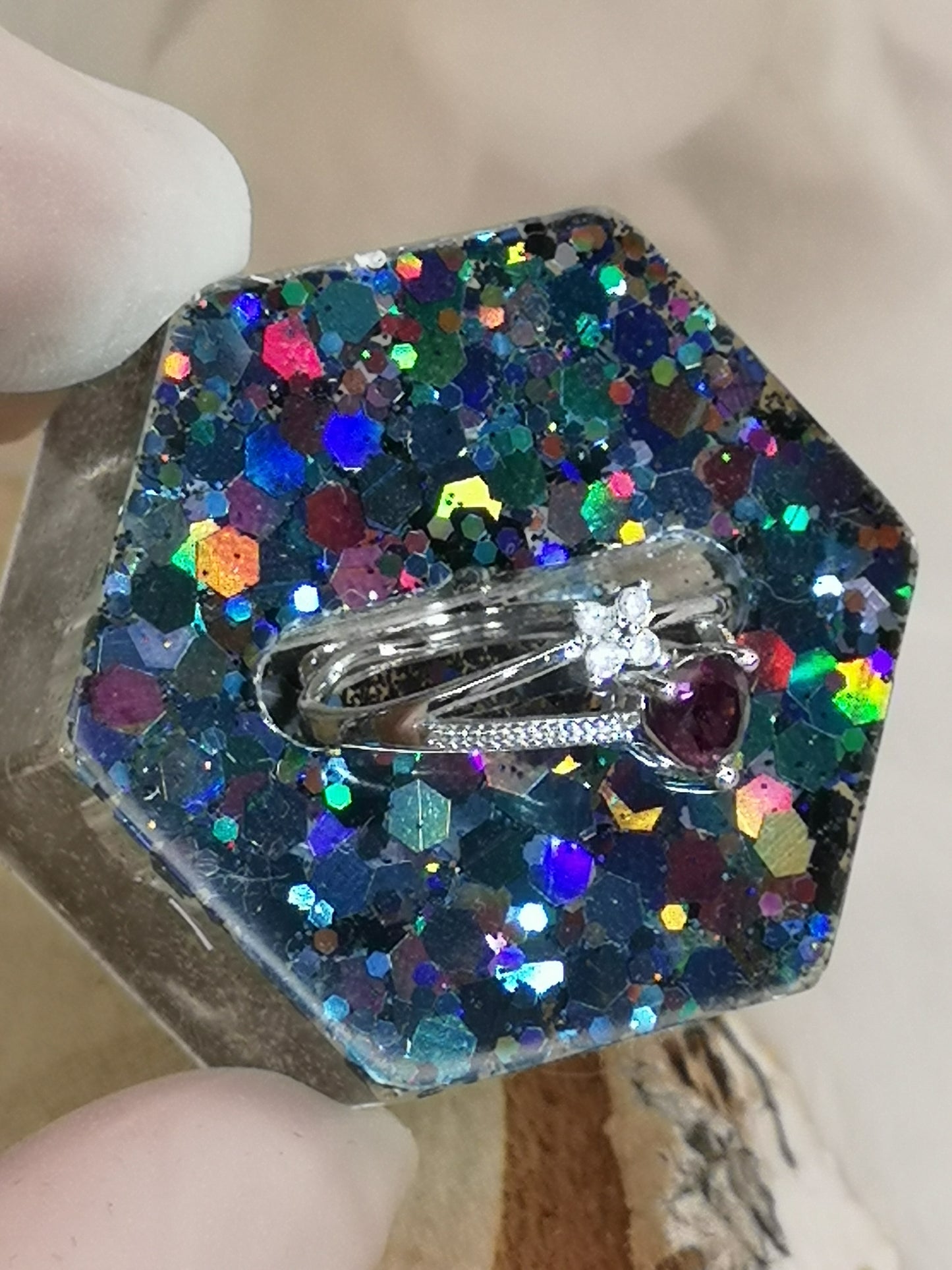 Ring Halter aus Kunstharz Unikat Resinart Handmade #dayza