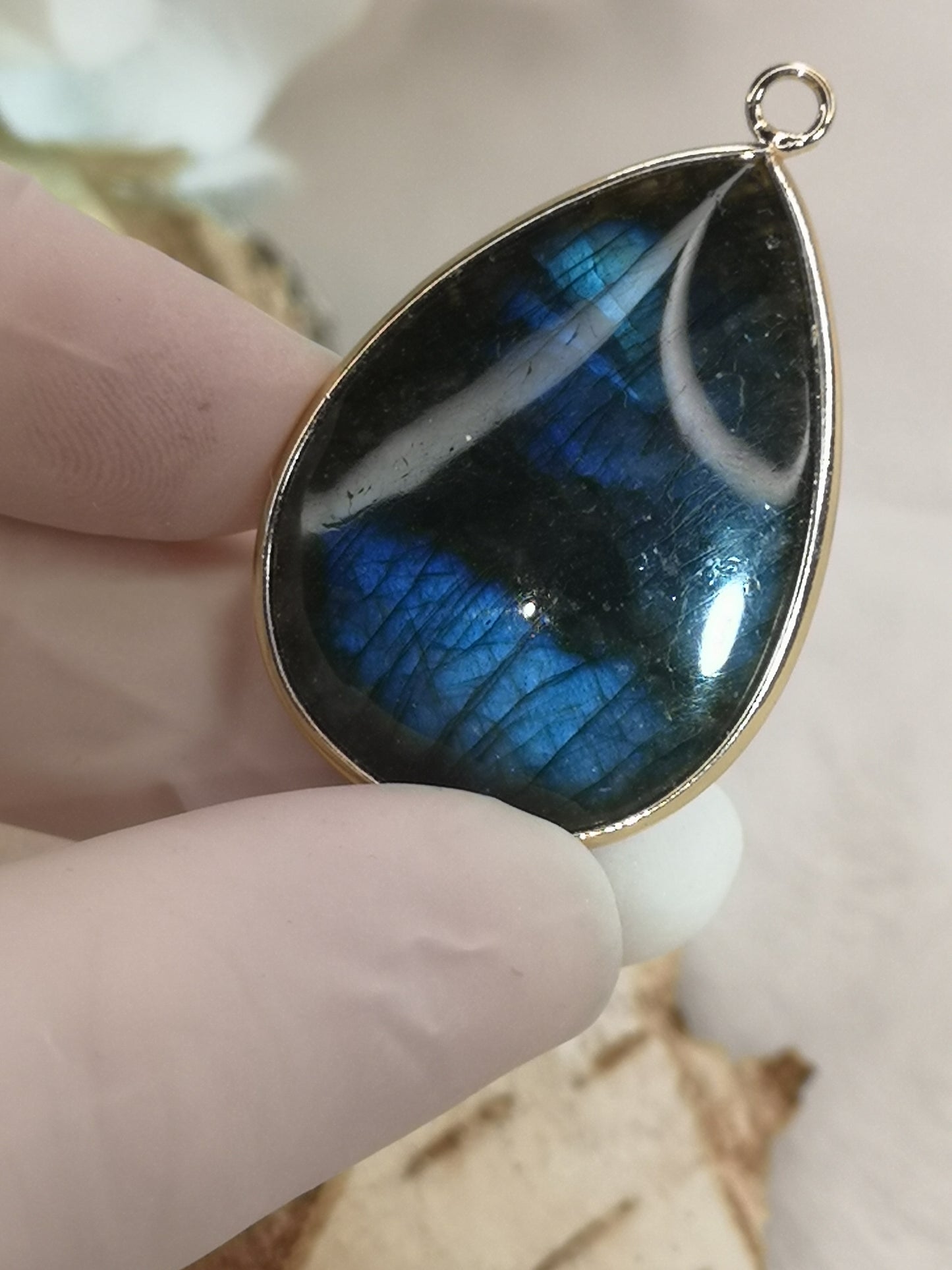 Labradorite Tropfen Edelstein Ketten Anhänger aus Kupfer, goldfarbig