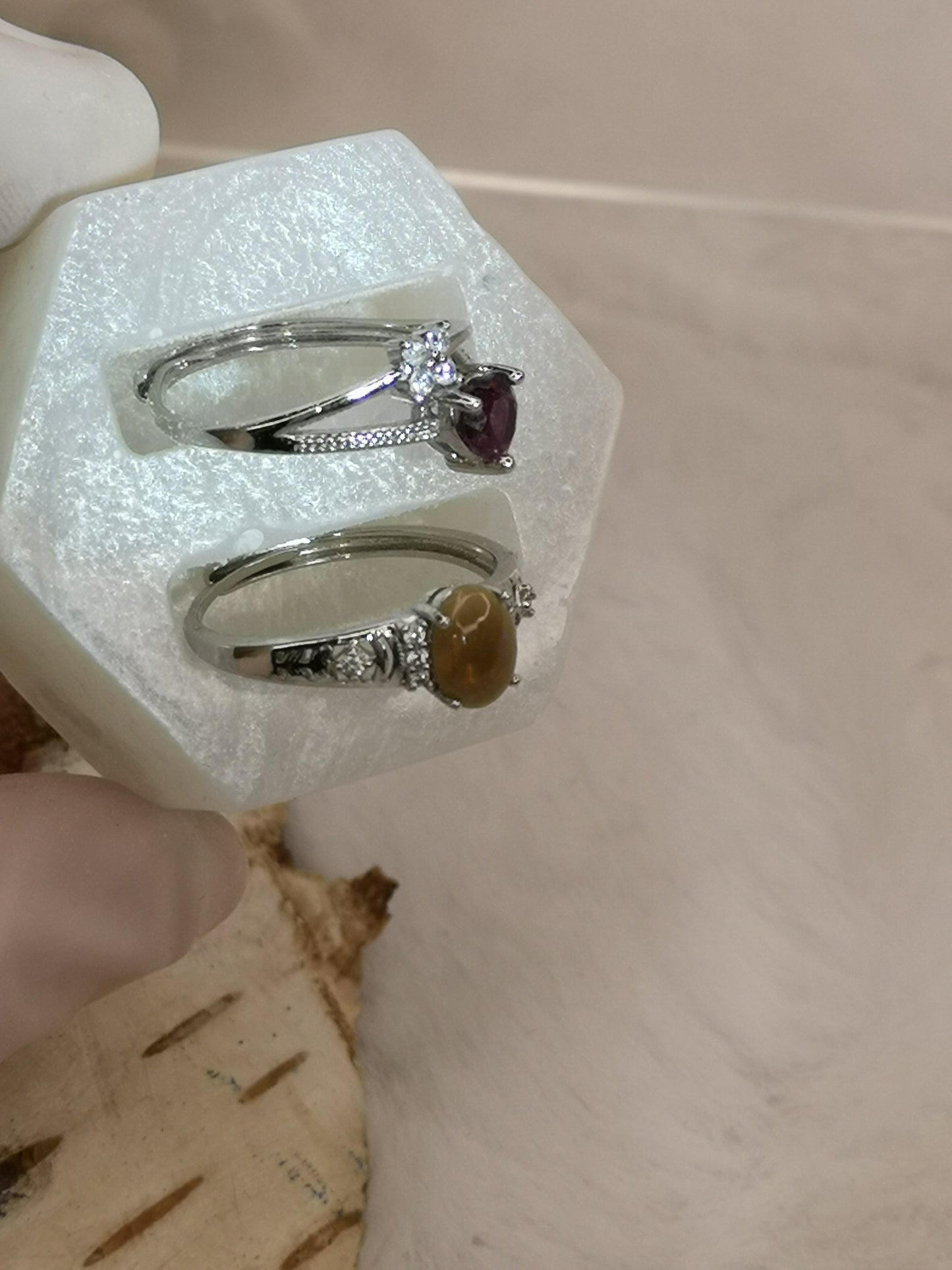 Ring Halter aus Kunstharz Unikat Resinart Handmade #dayza