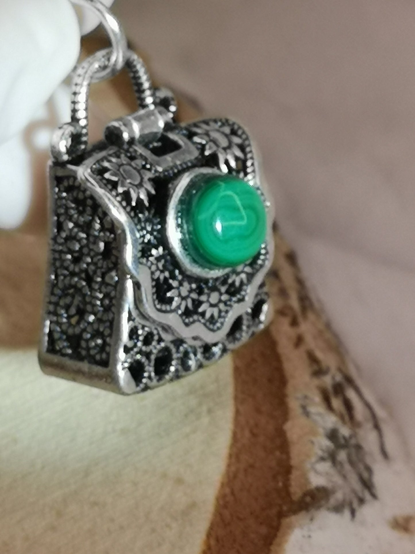 Malachite Edelstein, Kupfer Ketten Anhänger Taschen Design