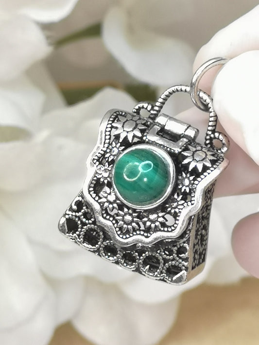 Malachite Anhänger aus Kupfer