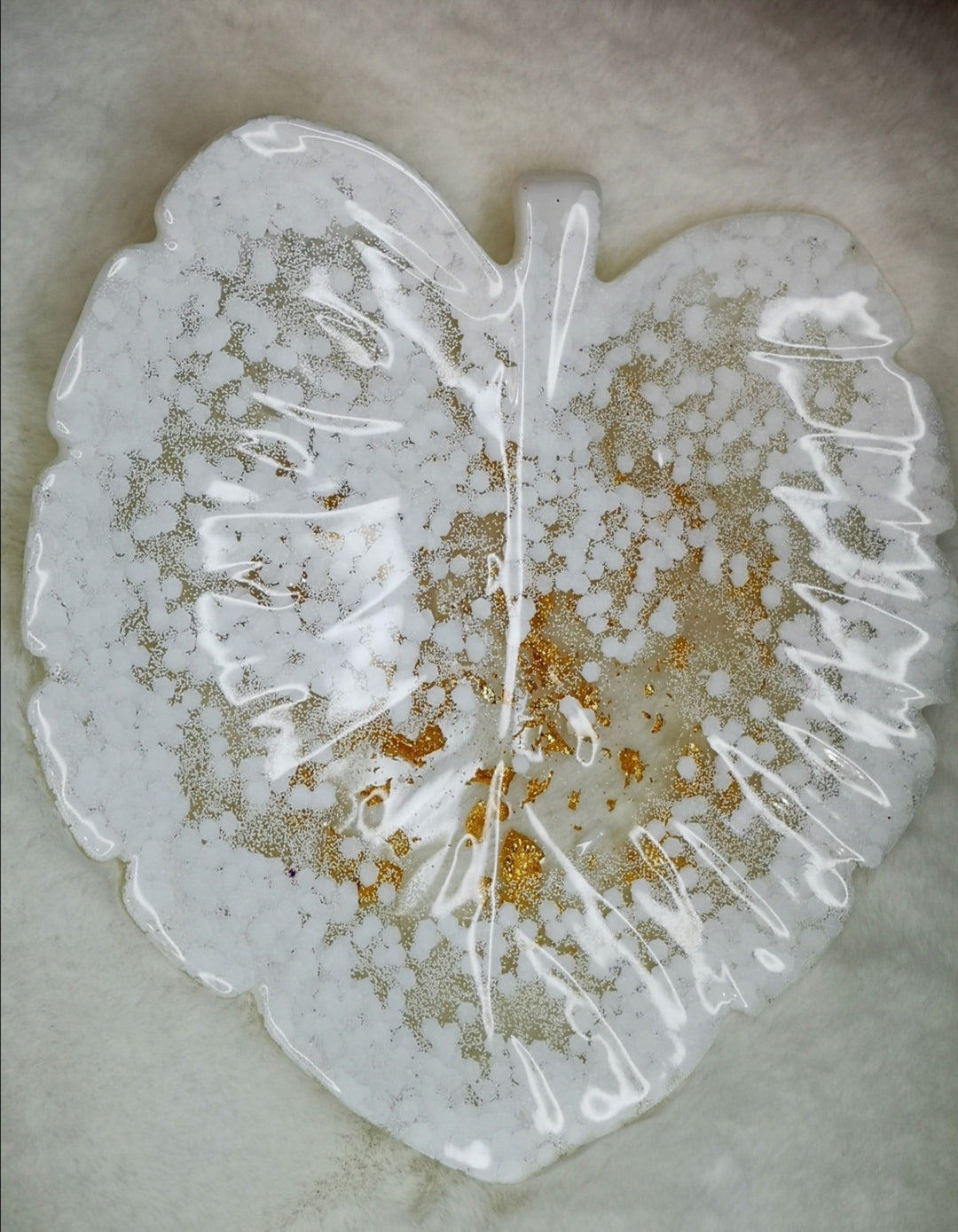 Blatt Deko Schale aus Kunstharz