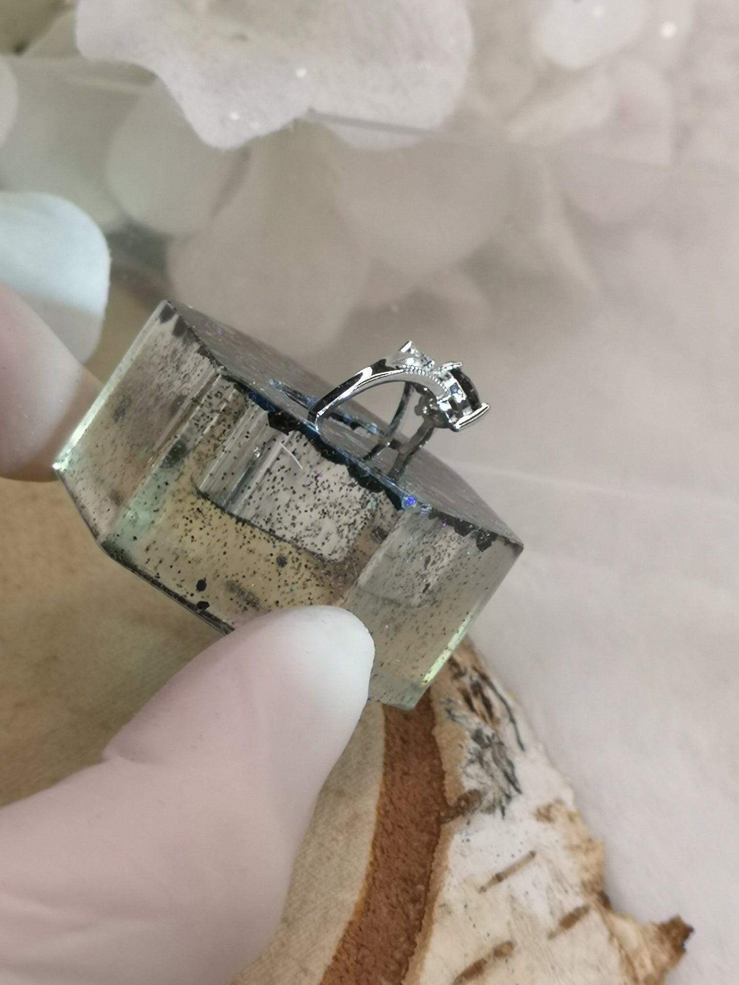 Ring Halter aus Kunstharz Unikat Resinart Handmade #dayza