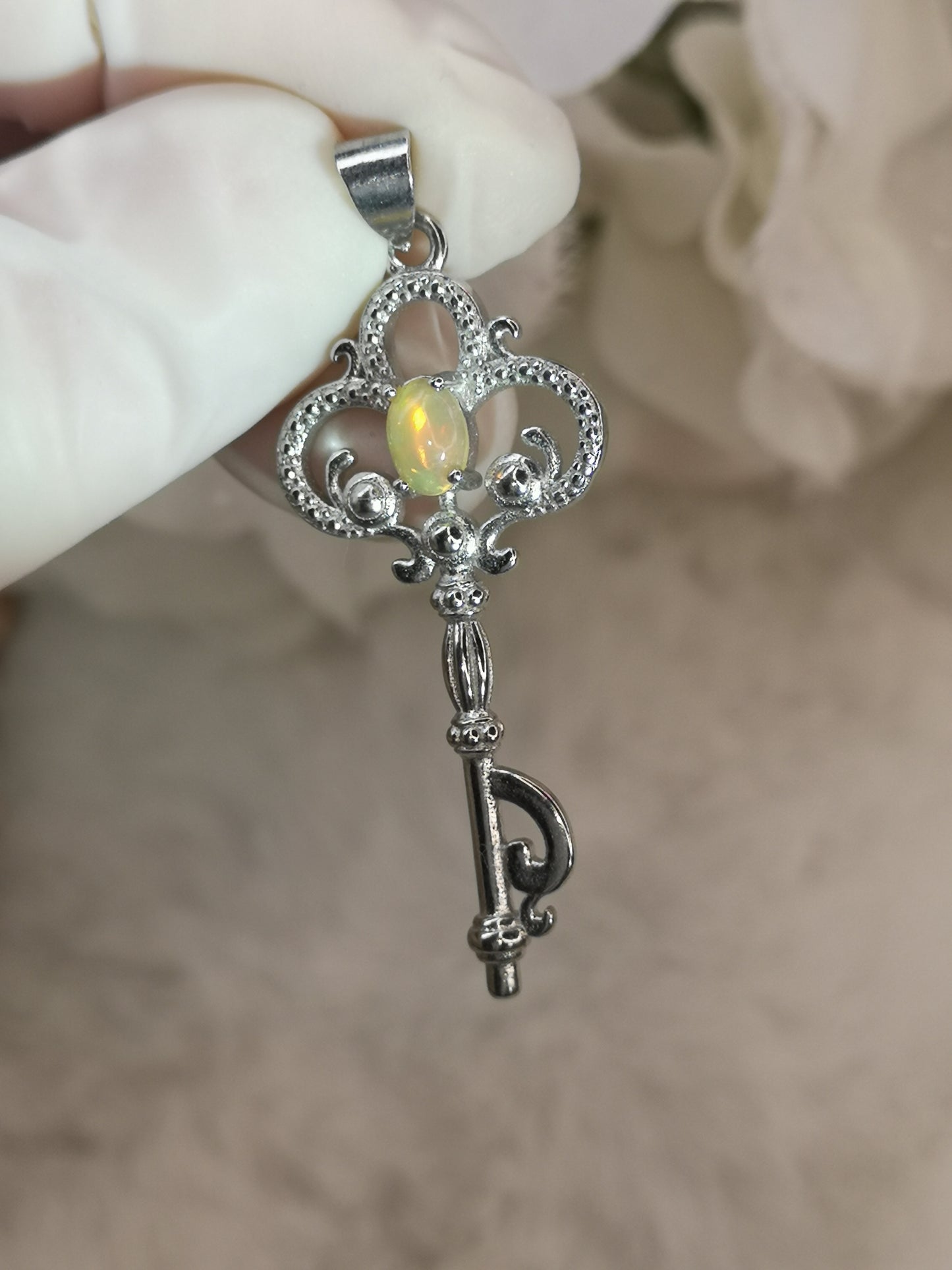 Opal Edelstein, Schlüssel 🗝 Kupfer Ketten Anhänger