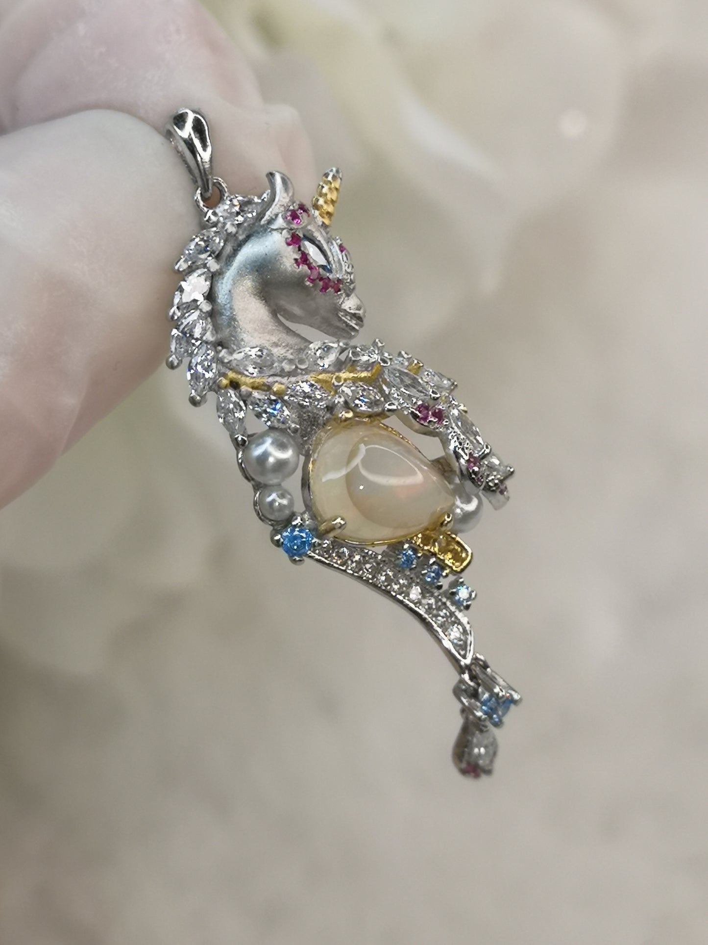 Opal Edelstein, 925 Silber Ketten Anhänger, Einhorn Design